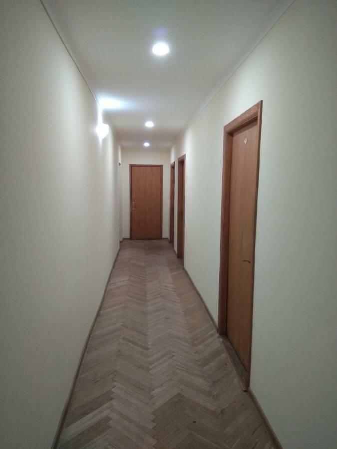كييف Hotel Tsentralnoho Budynku Khudozhnyka المظهر الخارجي الصورة