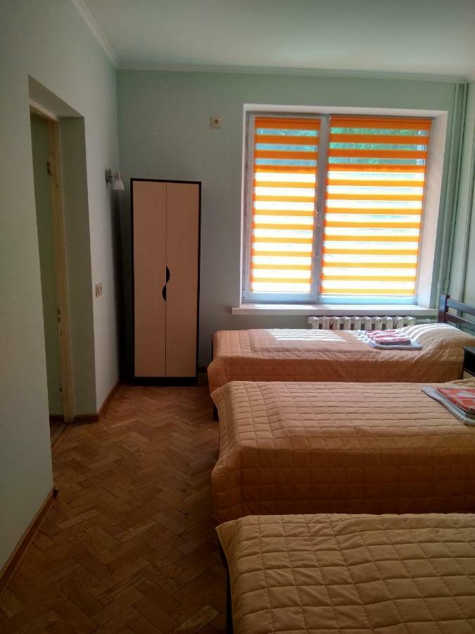 كييف Hotel Tsentralnoho Budynku Khudozhnyka المظهر الخارجي الصورة